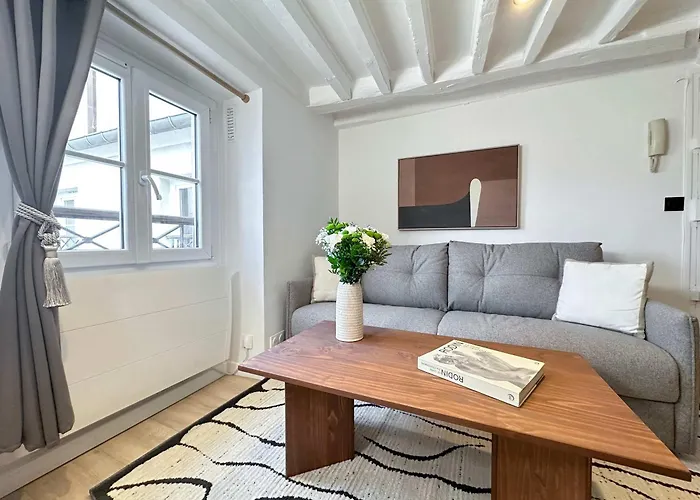 Appartement Opera - Premium With Lift Near Gare De L'est For 4 *