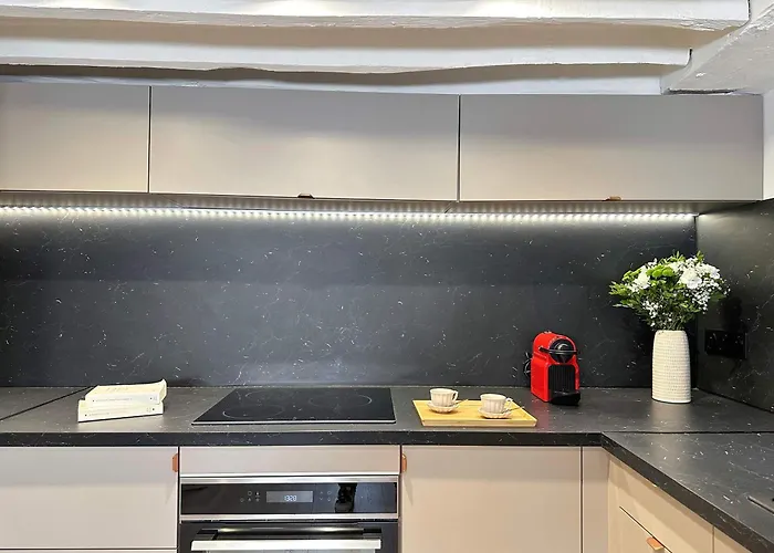 Appartement Opera - Premium With Lift Near Gare De L'est For 4 *